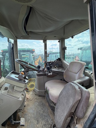 2007 John Deere 7520 Tractor