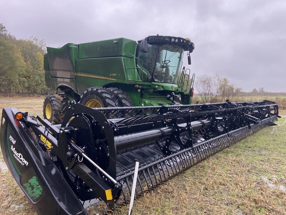 2023 John Deere S780 Combine