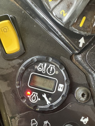 2024 John Deere Z960M Mower/Zero Turn