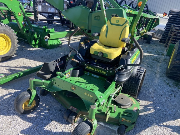 2024 John Deere Z960M Mower/Zero Turn