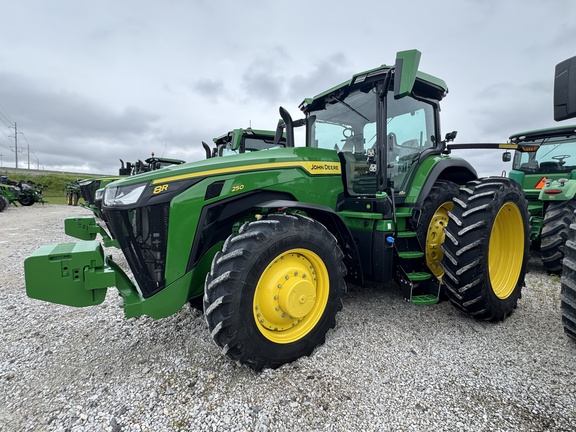 2025 John Deere 8R 250 Tractor
