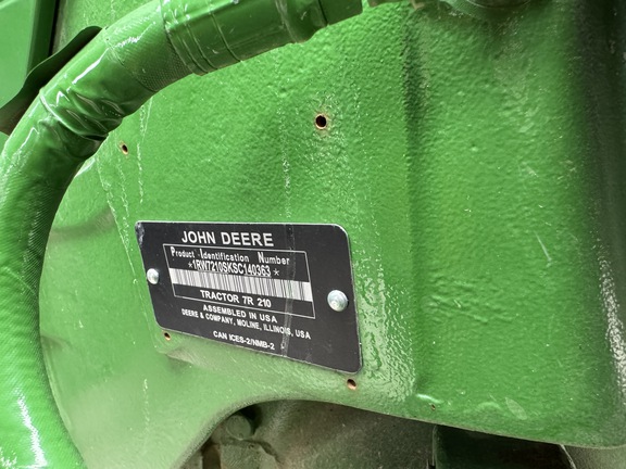 2025 John Deere 7R 210 Tractor