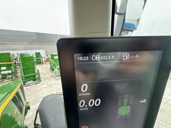 2025 John Deere 7R 210 Tractor