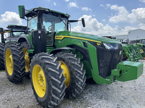 2025 John Deere 8R 370 Tractor