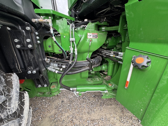 2025 John Deere 9R 390 Tractor 4WD