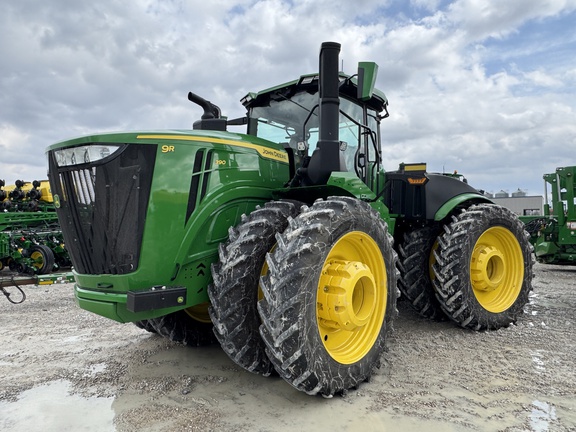 2025 John Deere 9R 390 Tractor 4WD