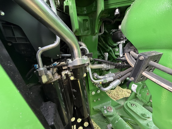 2025 John Deere 9R 440 Tractor 4WD