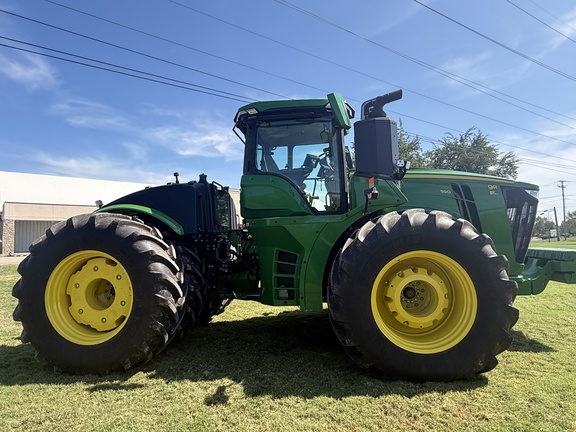2025 John Deere 9R 590 Tractor 4WD