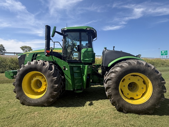 2025 John Deere 9R 590 Tractor 4WD