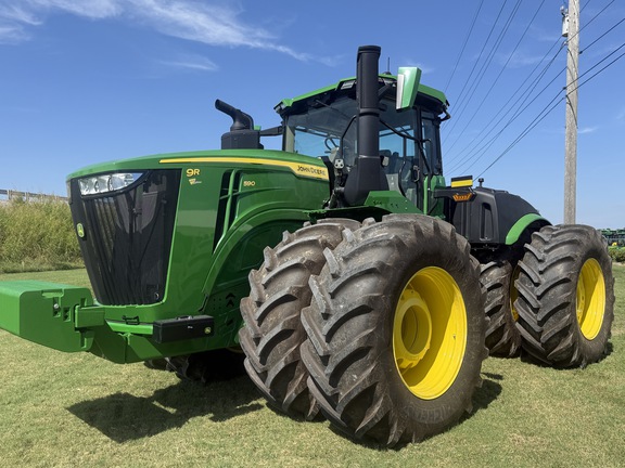 2025 John Deere 9R 590 Tractor 4WD