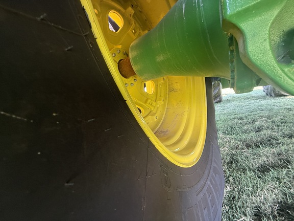 2025 John Deere 9R 590 Tractor 4WD