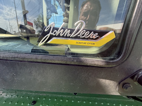 2025 John Deere 9R 590 Tractor 4WD