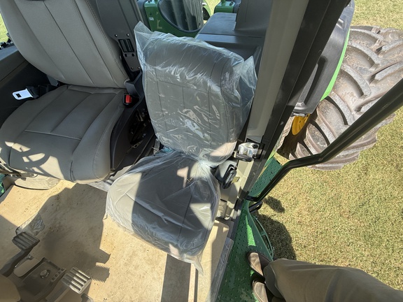 2025 John Deere 9R 590 Tractor 4WD