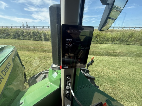 2025 John Deere 9R 590 Tractor 4WD