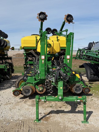 2025 John Deere 1775NT Planter