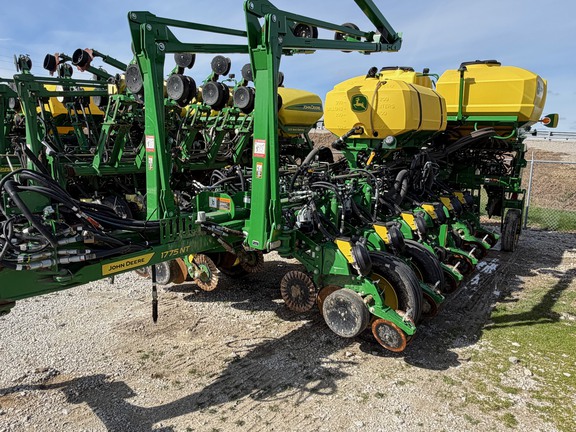 2025 John Deere 1775NT Planter