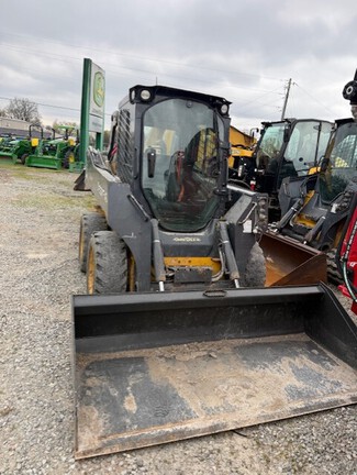 2022 John Deere 324G Skid Steer Loader