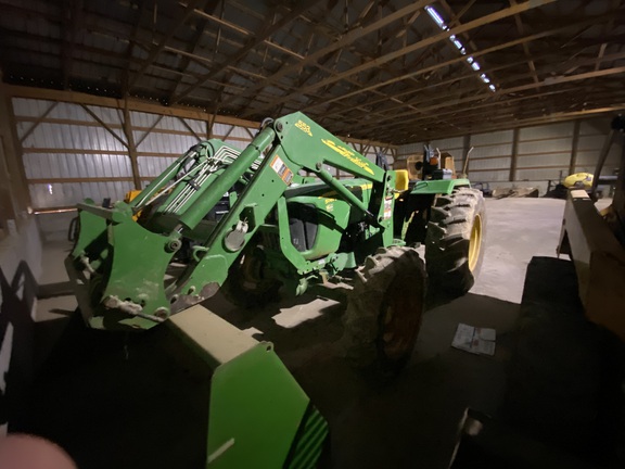 2013 John Deere 5065E Tractor