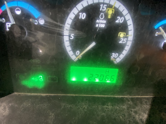 2013 John Deere 5065E Tractor