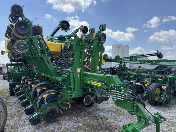 2025 John Deere 1795 Planter