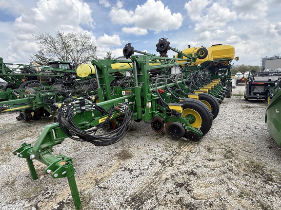 2025 John Deere 1775NT Planter