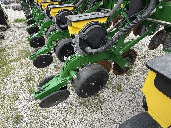 2025 John Deere 1775NT Planter
