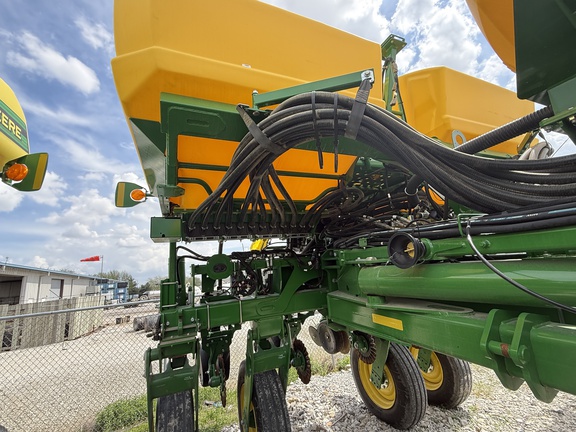 2025 John Deere 1775NT Planter