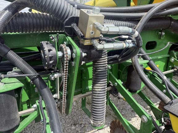2025 John Deere 1775NT Planter