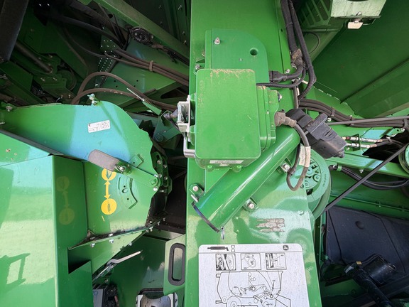 2020 John Deere S780 Combine