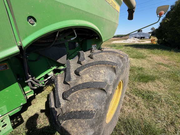 2020 John Deere S780 Combine