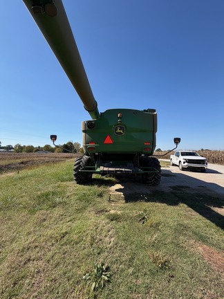 2020 John Deere S780 Combine