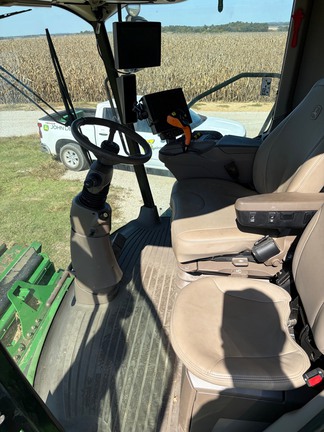 2020 John Deere S780 Combine