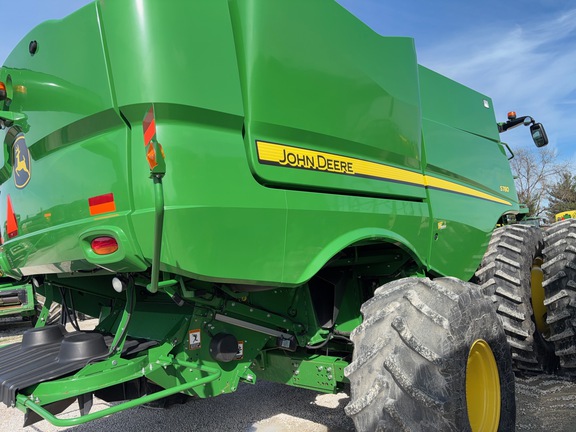 2020 John Deere S780 Combine