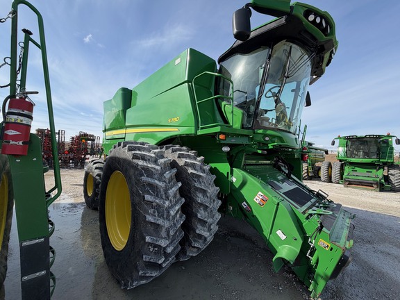 2020 John Deere S780 Combine