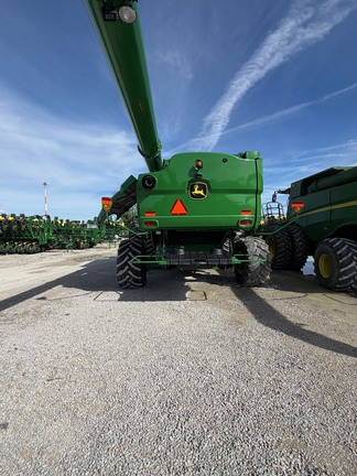 2020 John Deere S780 Combine