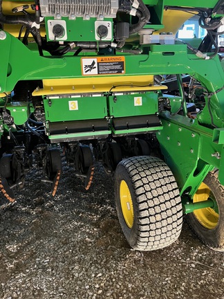 2024 John Deere N536C Air Seeder
