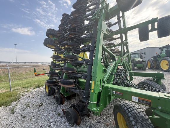 2024 John Deere N536C Air Seeder