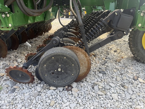 2024 John Deere N536C Air Seeder