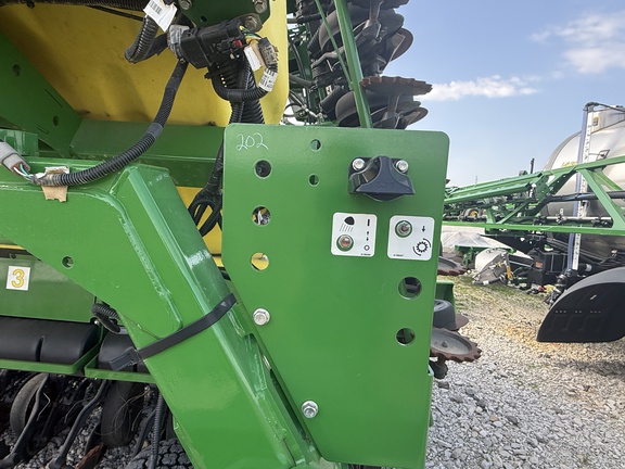 2024 John Deere N536C Air Seeder