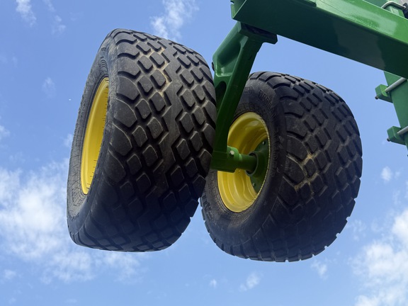 2024 John Deere N536C Air Seeder