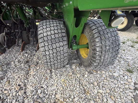 2024 John Deere N536C Air Seeder