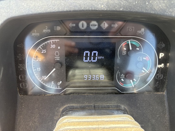 2020 John Deere 5100M Tractor