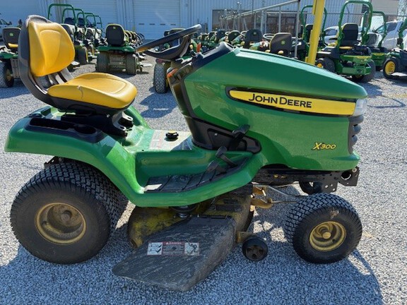 2013 John Deere X300 Garden Tractor