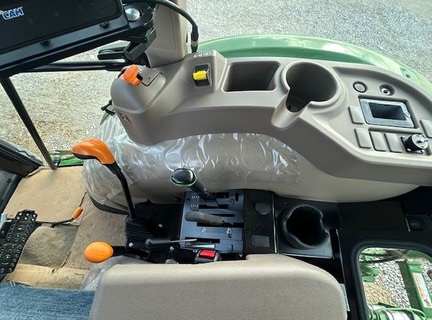 2020 John Deere 5065E Tractor