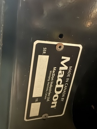 2014 MacDon FD75-35 Header Combine