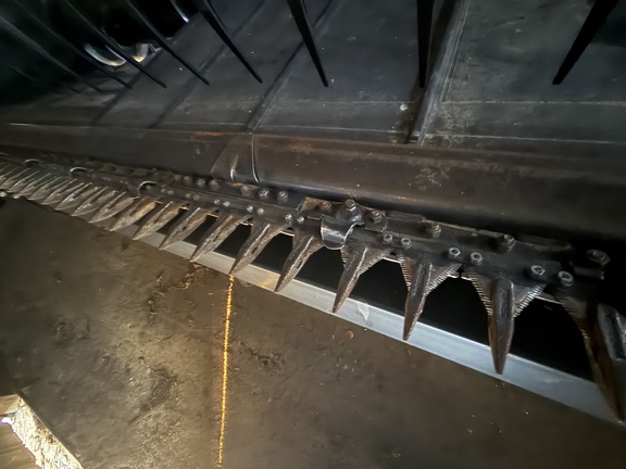 2014 MacDon FD75-35 Header Combine