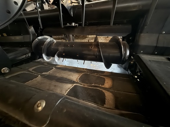 2014 MacDon FD75-35 Header Combine