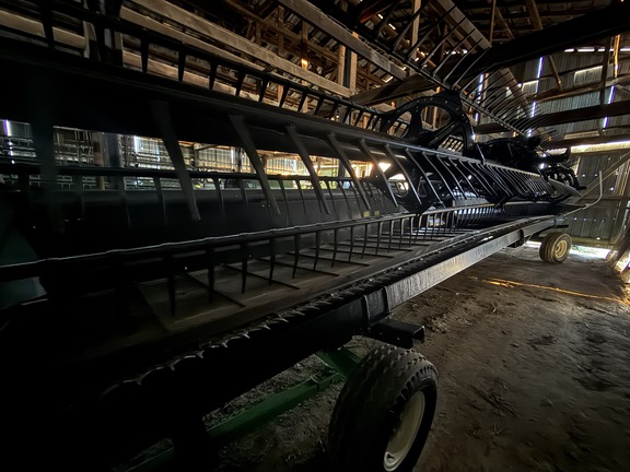 2014 MacDon FD75-35 Header Combine