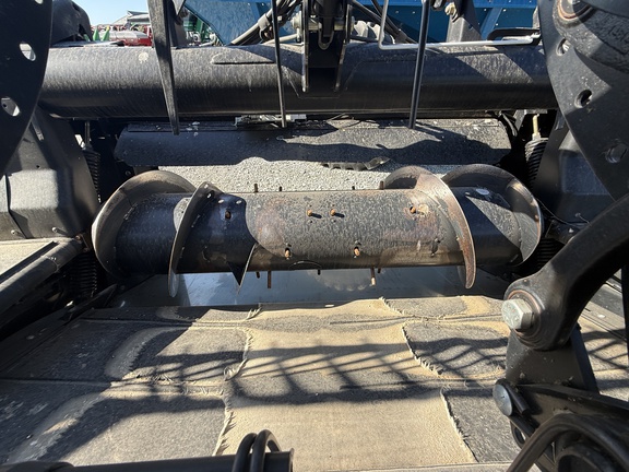 2014 MacDon FD75-35 Header Combine