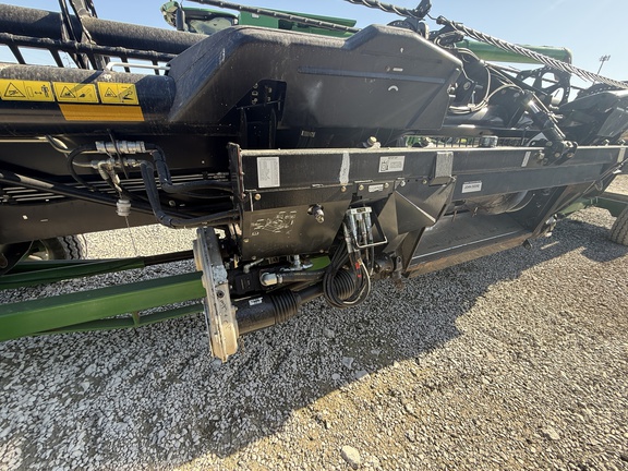 2014 MacDon FD75-35 Header Combine